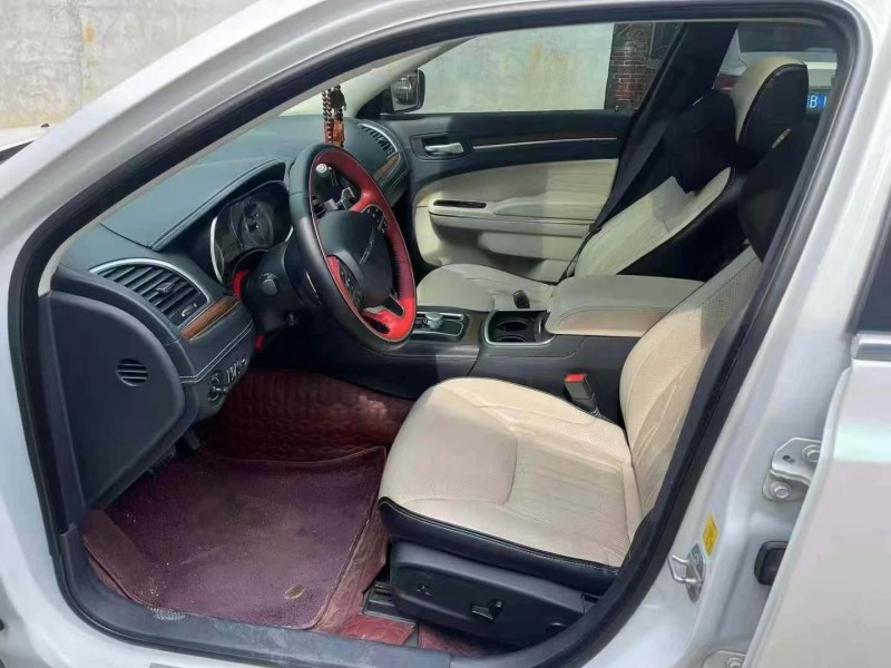 煙臺16年克萊斯勒300C7