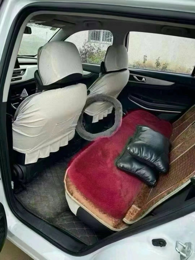 保定20年长安汽车CS756