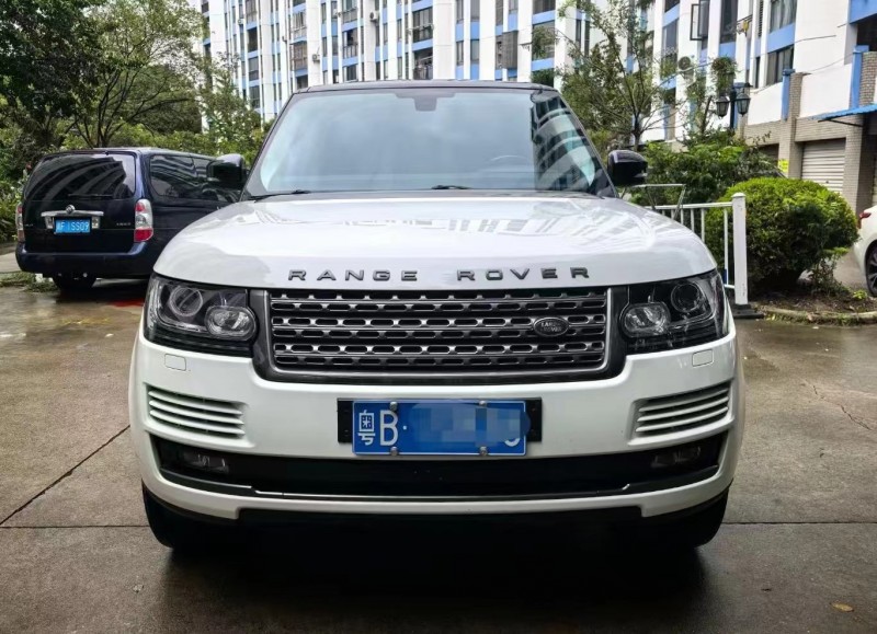 深圳17年路虎揽胜行政1