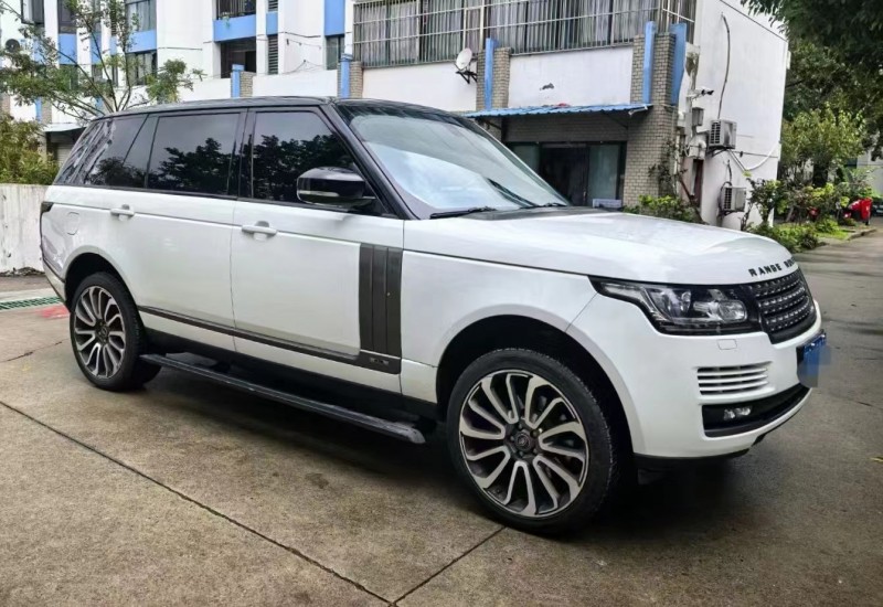 深圳17年路虎揽胜行政2