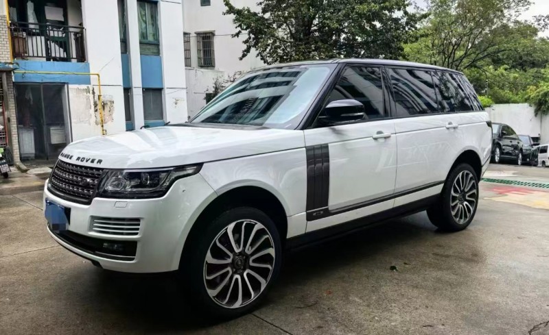 深圳17年路虎揽胜行政3