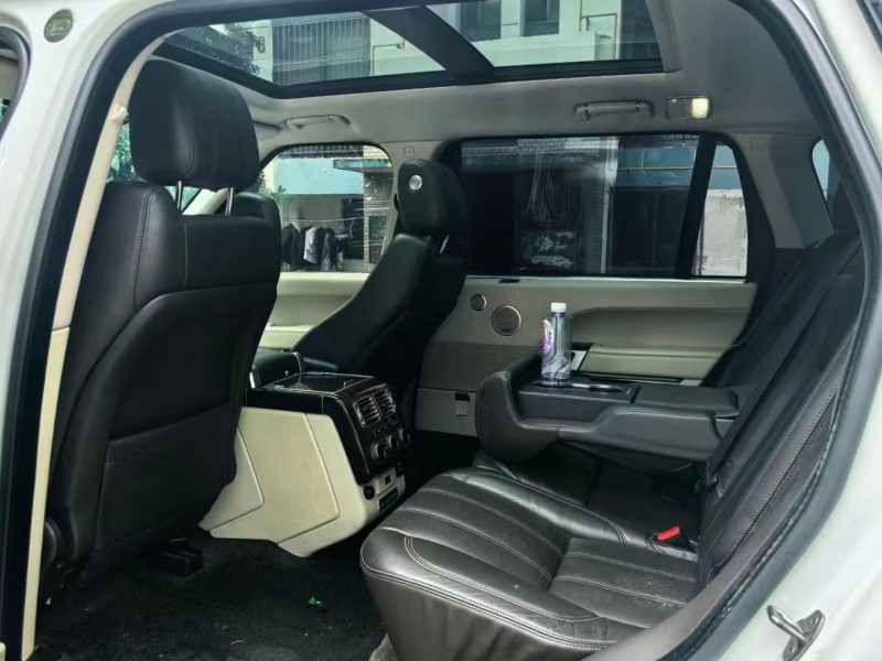 深圳17年路虎揽胜行政4