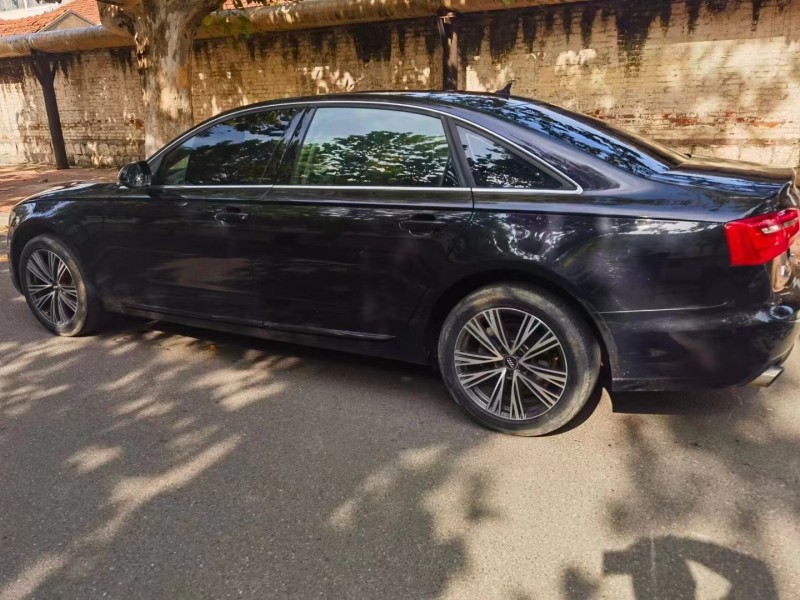 青岛14年奥迪A6L8