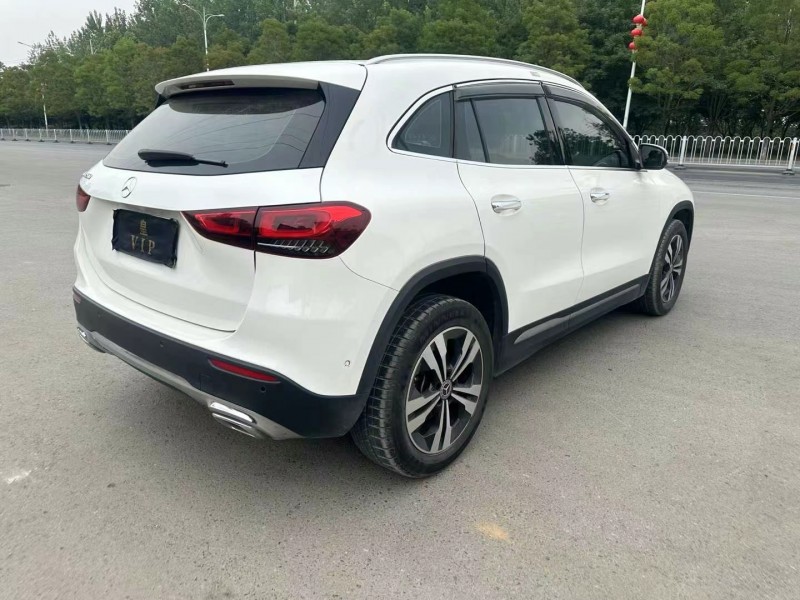 徐州21年奔驰GLA7