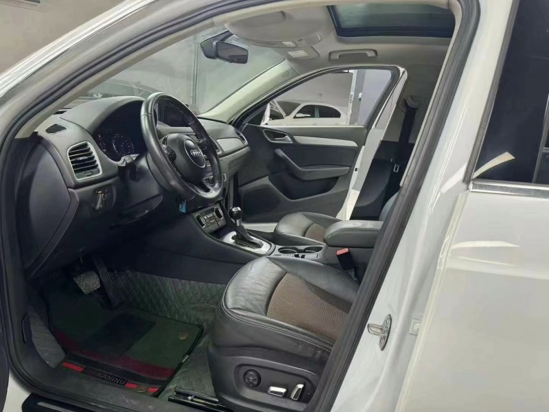 成都18年奥迪Q36