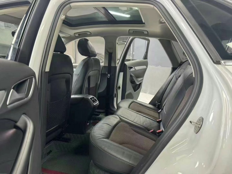 成都18年奥迪Q39