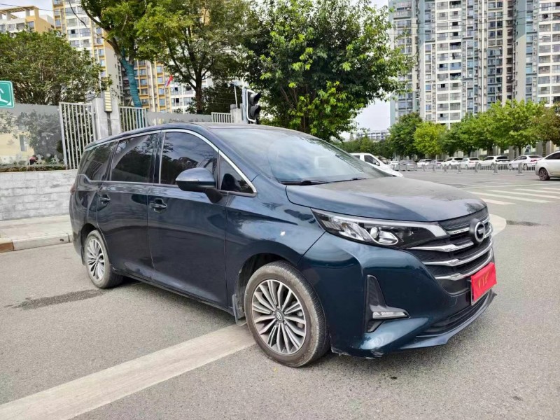 成都20年传祺M62