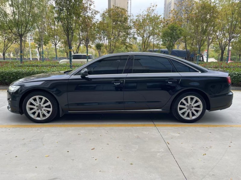 济宁18年奥迪A6L8