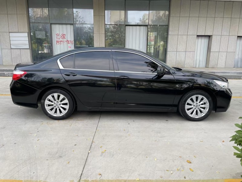 济宁15年本田雅阁7