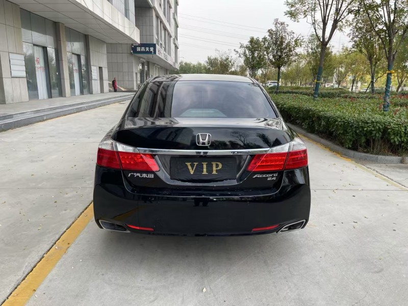 济宁15年本田雅阁9