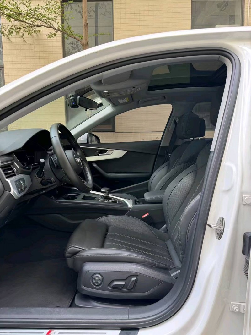 佛山21年奥迪A4L5