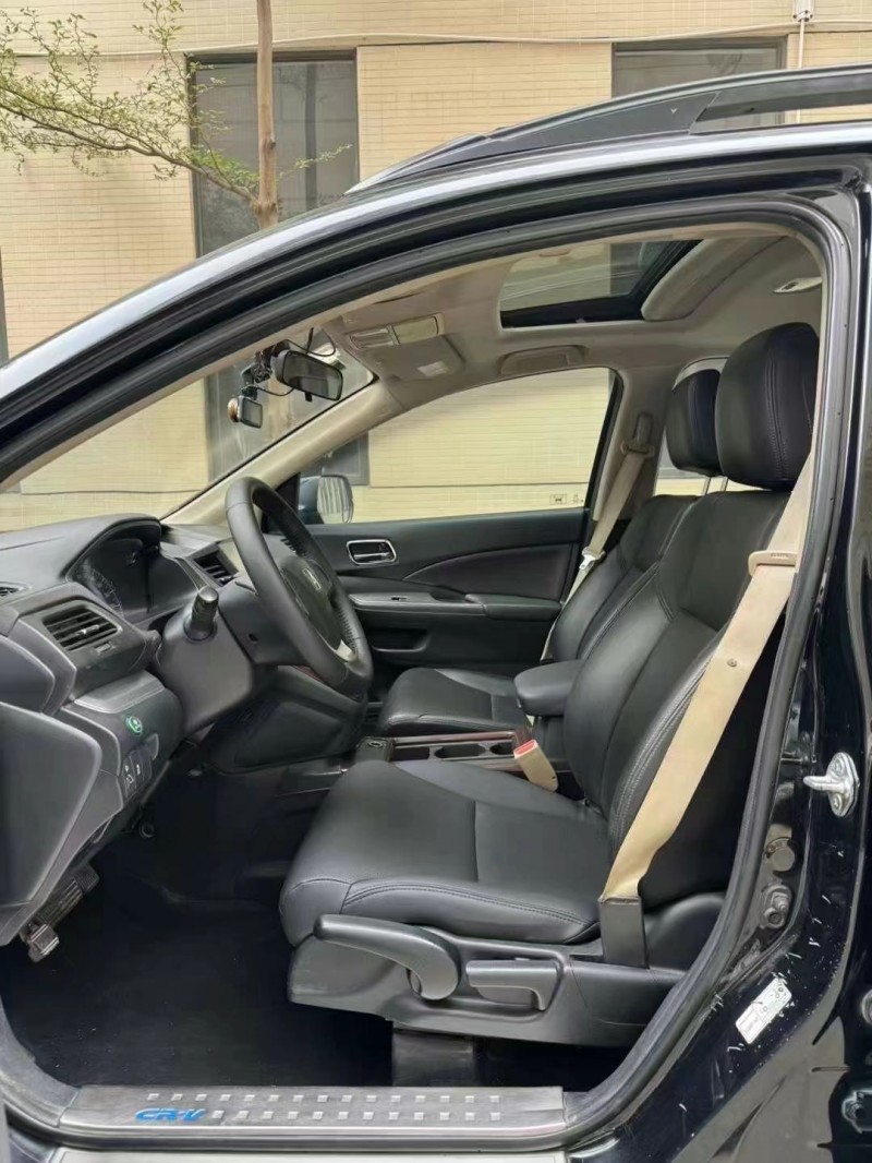 济宁16年本田CRV4