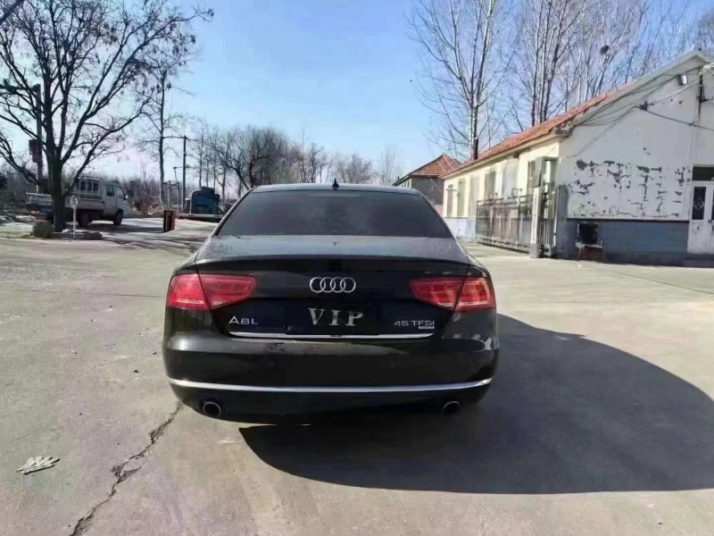 威海12年奧迪A8L4