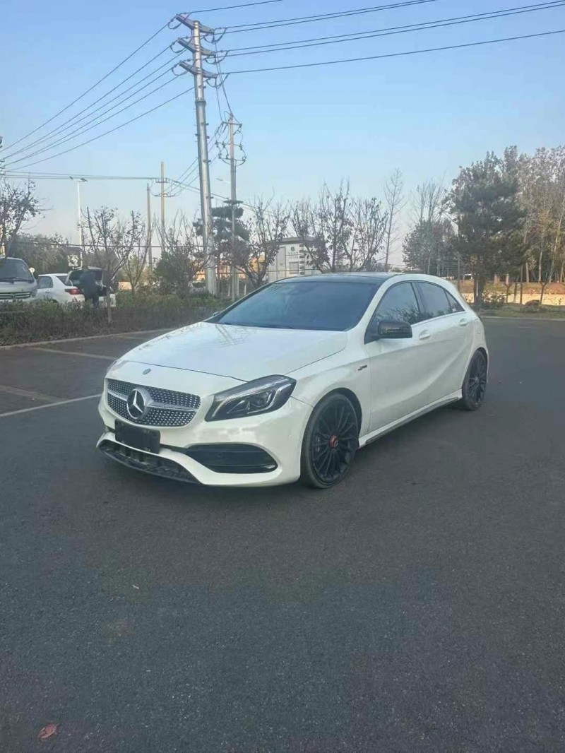 青岛16年奔驰AMG2