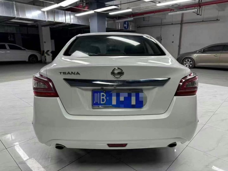 內江15年日產奇駿9