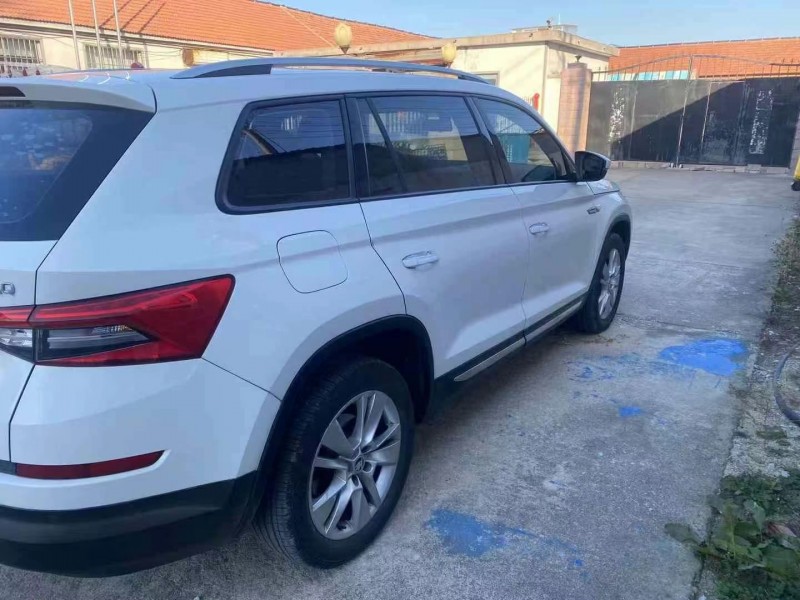 济宁18年斯柯达柯迪亚克4