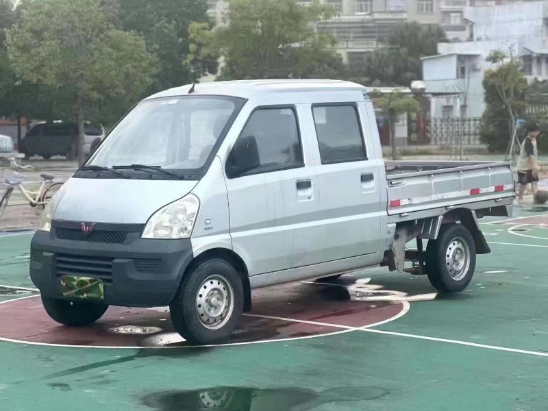 汕頭16年五菱汽車榮光3