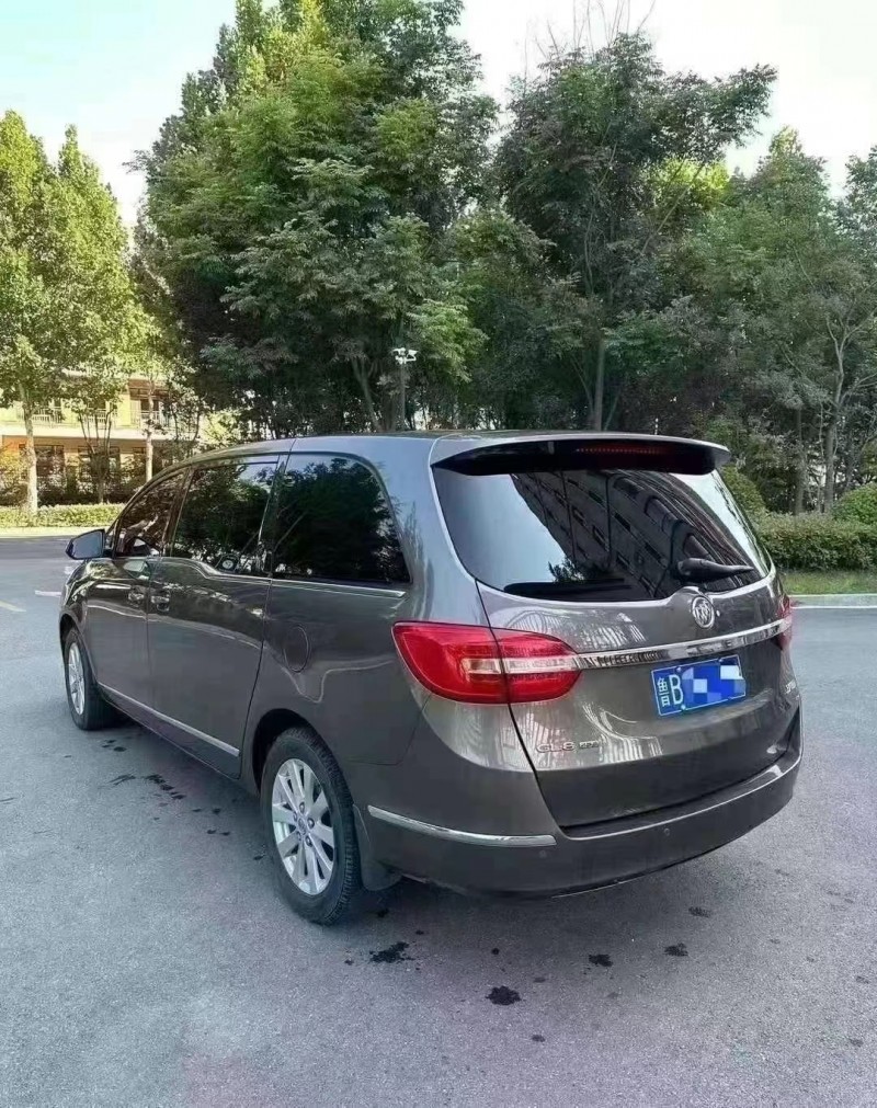 青岛17年别克GL88