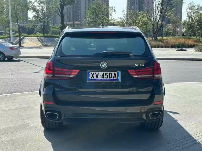广州18年宝马X59