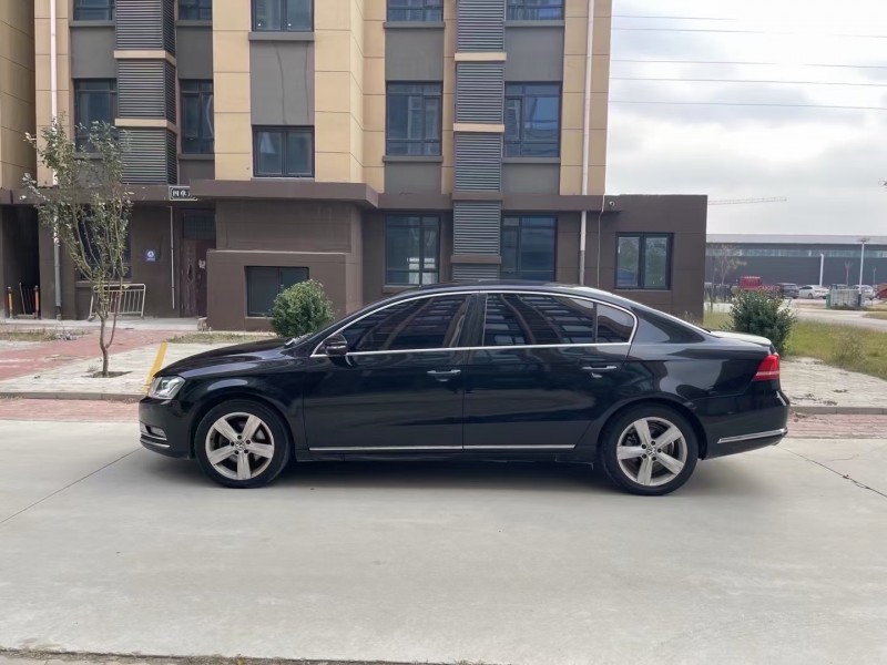 保定16年大众迈腾4