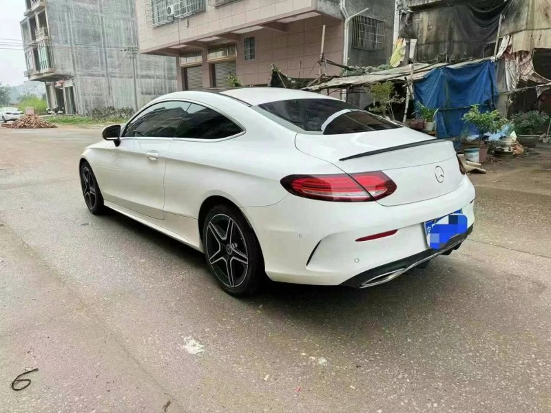 广州19年奔驰C8