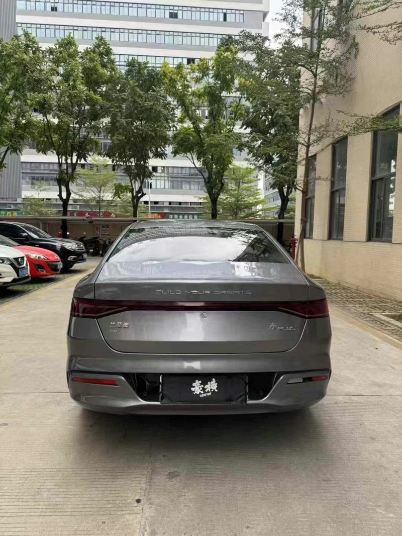 佛山22年比亚迪秦5