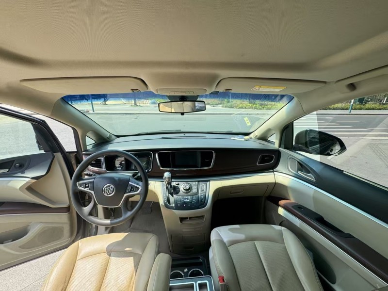 东莞18年别克GL87