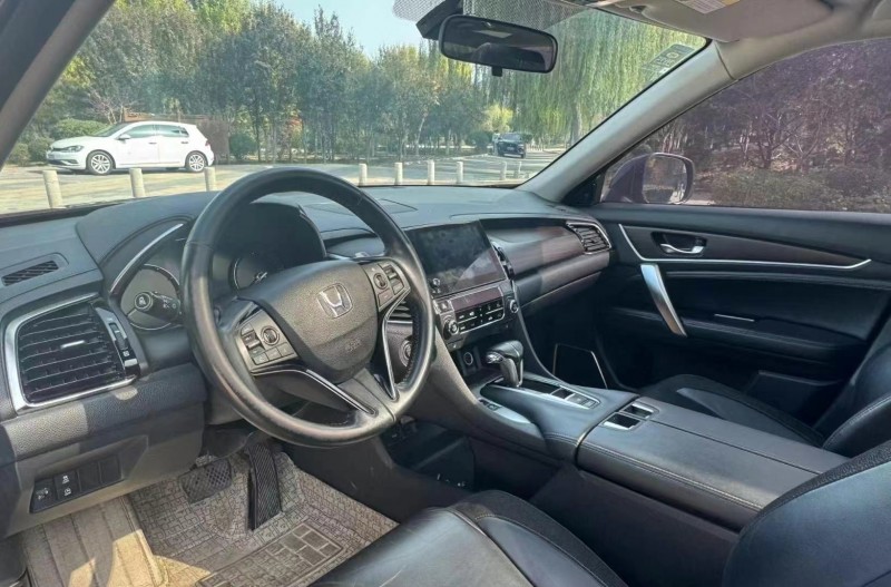 菏泽17年本田冠道4