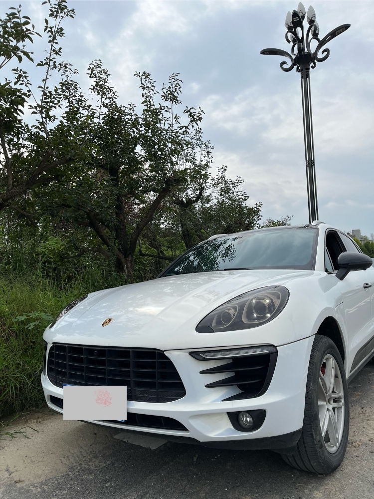 重慶15年保時捷Macan2