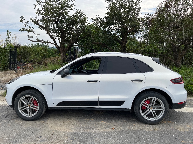 重慶15年保時捷Macan3