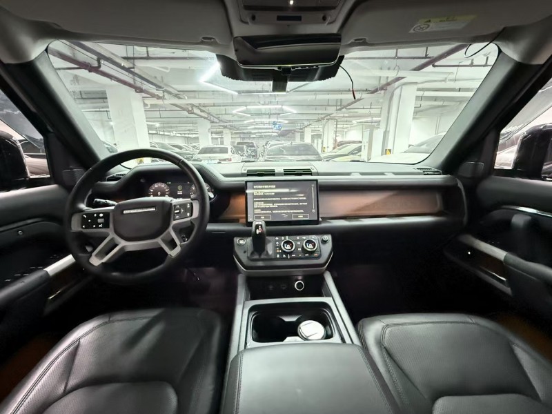 广州23年路虎卫士6