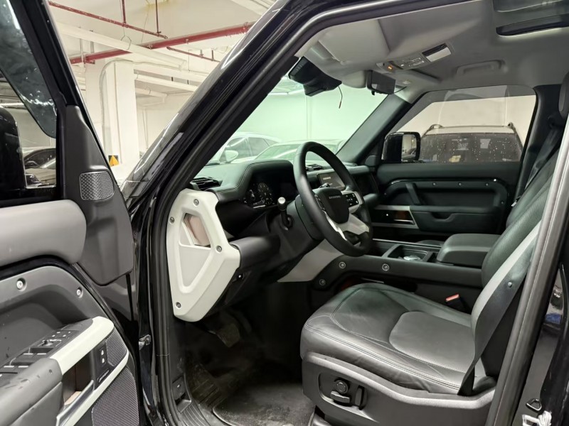 广州23年路虎卫士8