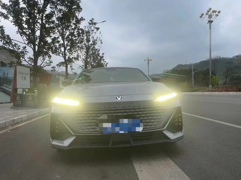 臨沂22年長安汽車UNI-V1