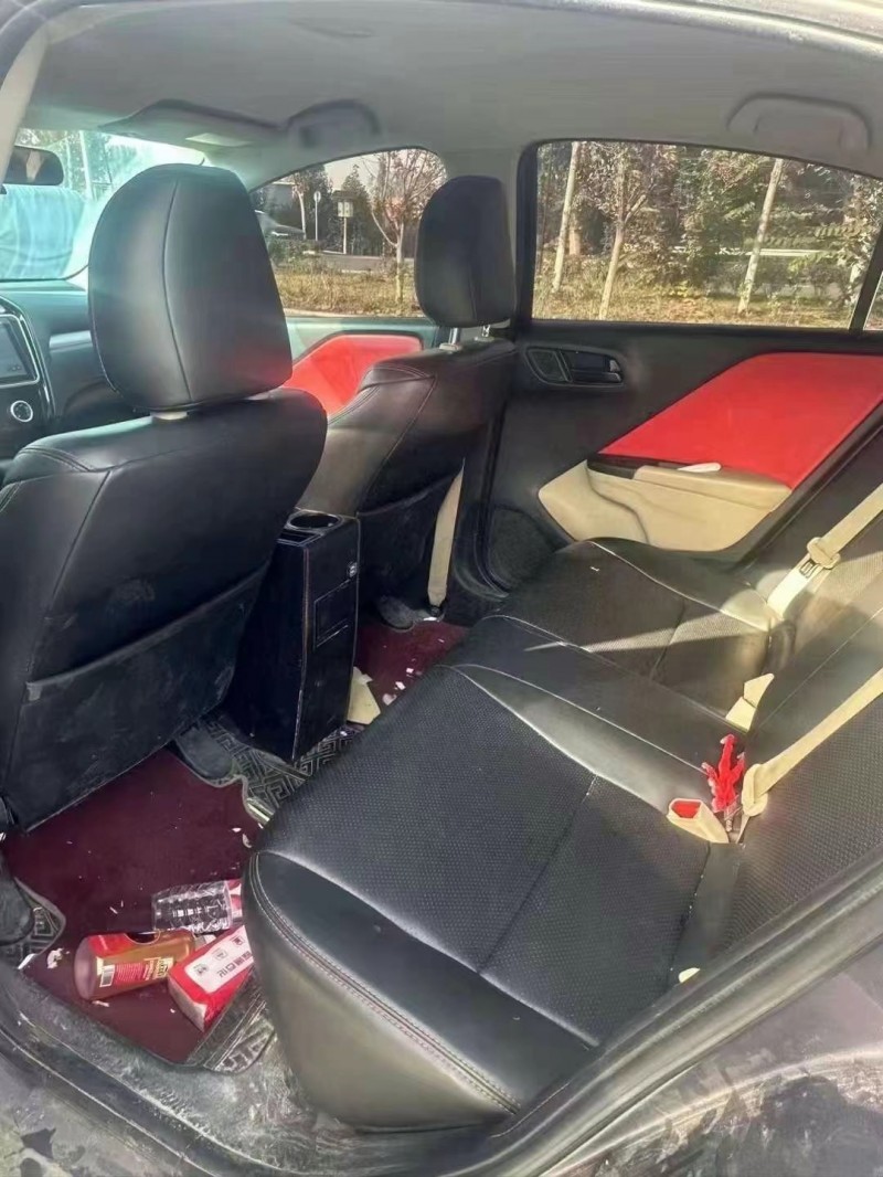 济宁16年本田哥瑞7