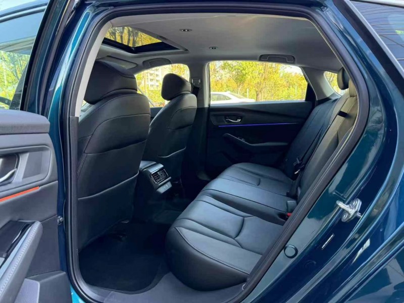 济宁24年本田雅阁5