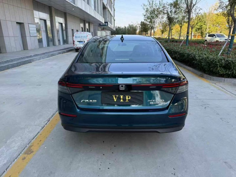 济宁24年本田雅阁9