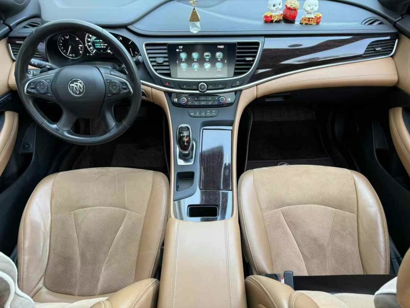 济宁19年别克君越4