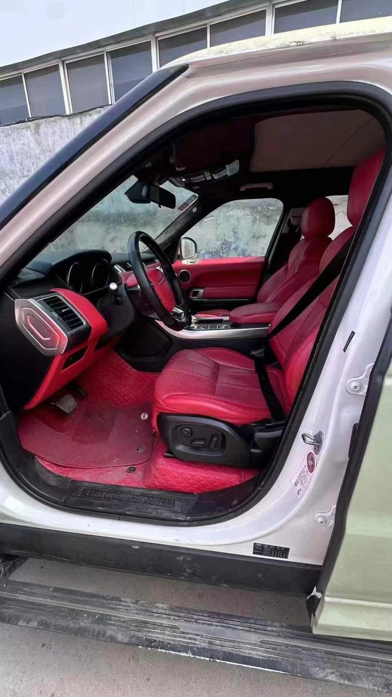 保定16年路虎揽胜运动8