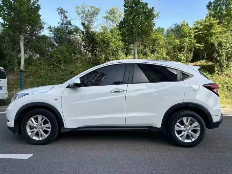 郑州18年本田缤智5