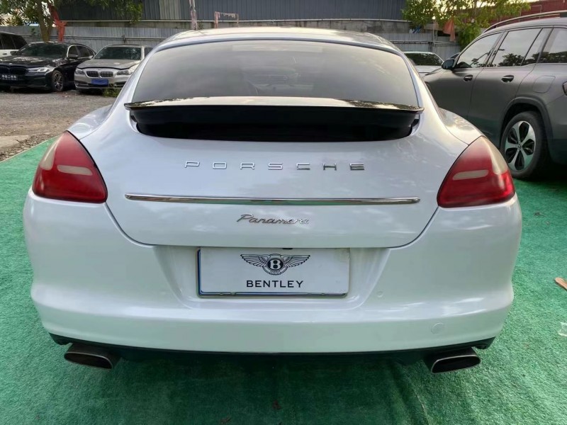 广州12年保时捷帕拉梅拉5