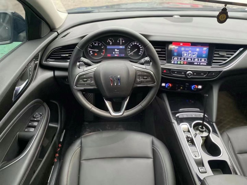 广州23年别克君威9