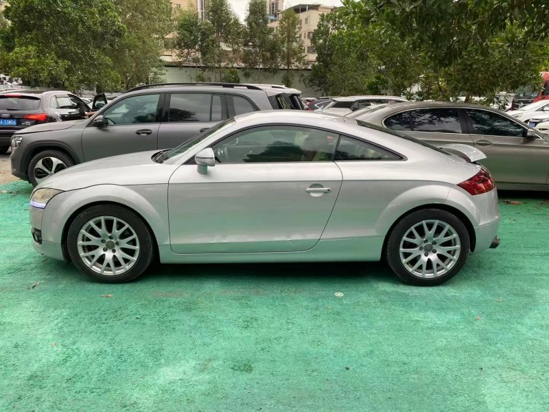 广州09年奥迪TT4