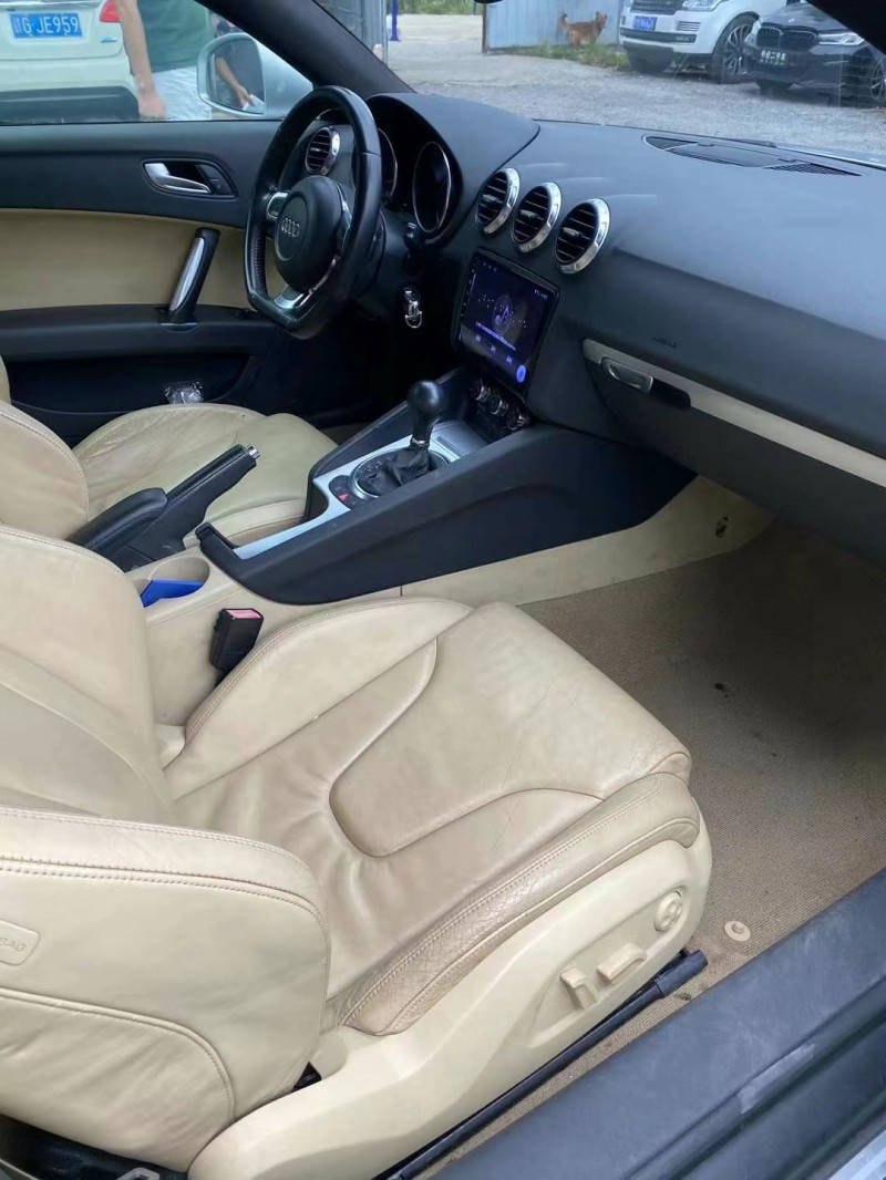 广州09年奥迪TT8