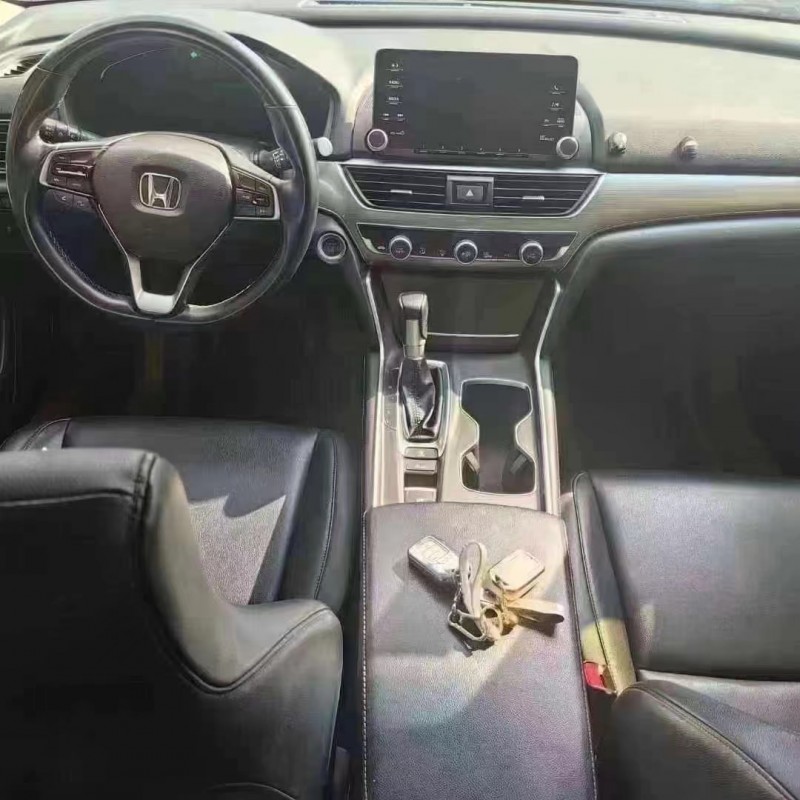 济宁21年本田雅阁5