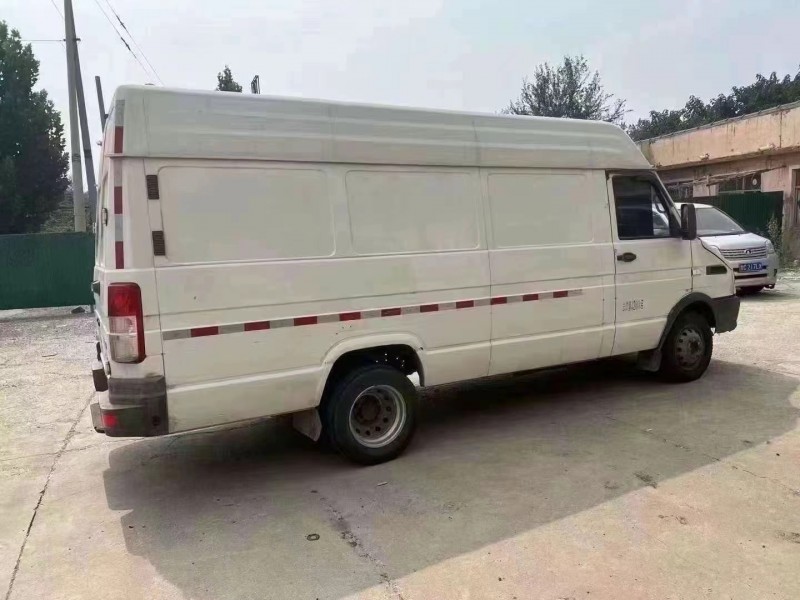 枣庄22年依维柯Iveco VISION9