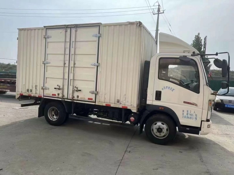 泰安22年卡車系列重汽豪沃3
