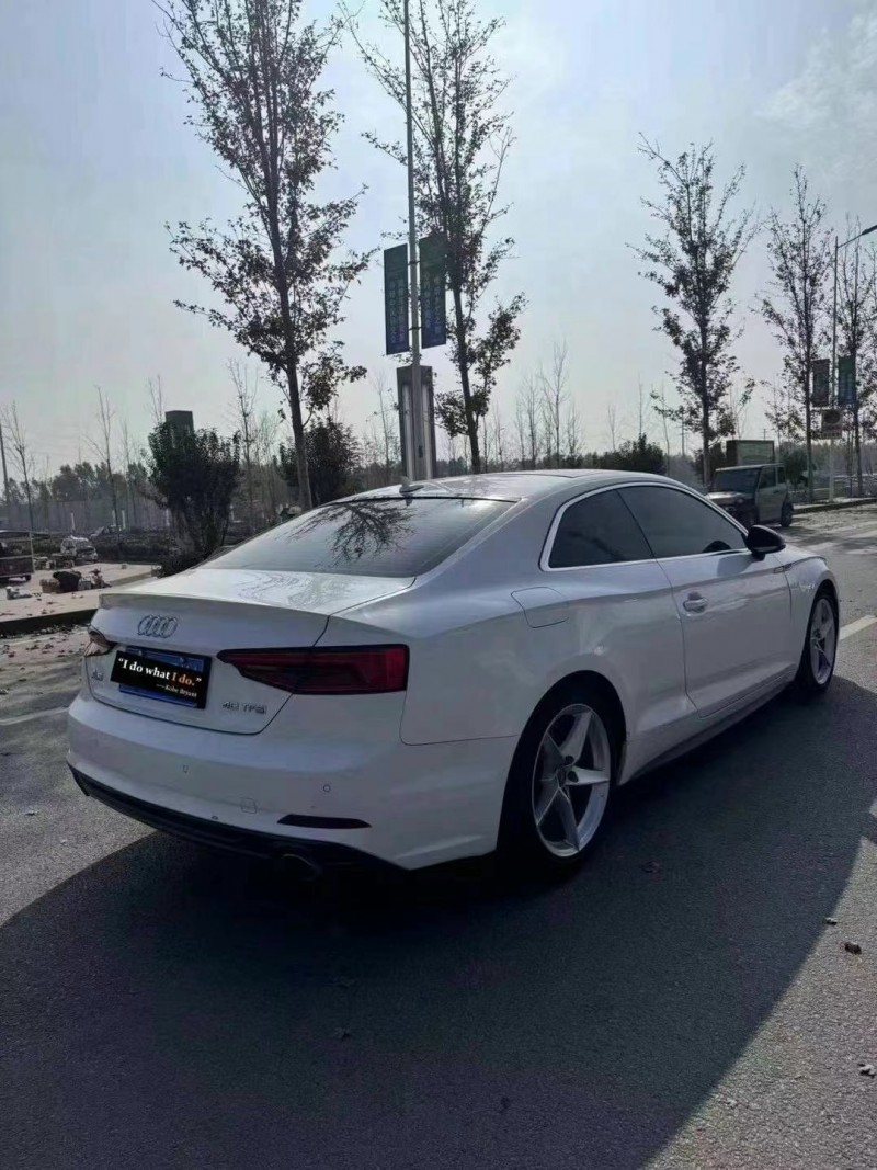 济宁17年奥迪A57