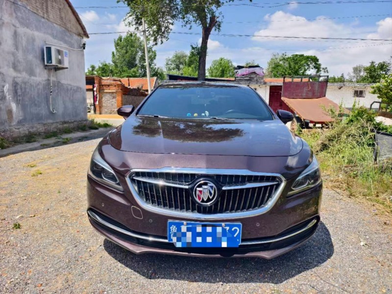 潍坊18年别克君越1