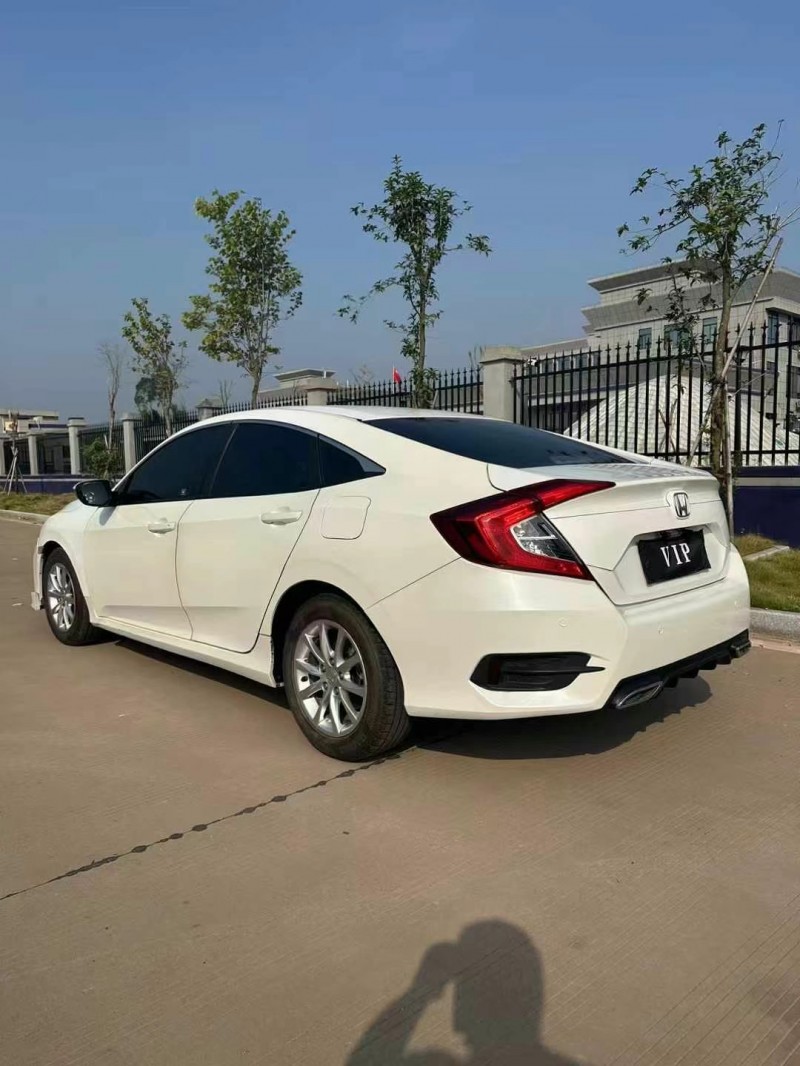 汕头17年本田思域8