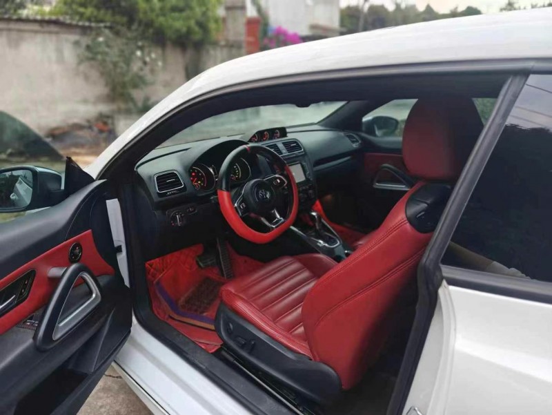 成都16年大众尚酷4